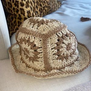 FLOWER DESIGN RAFFIA HAT
